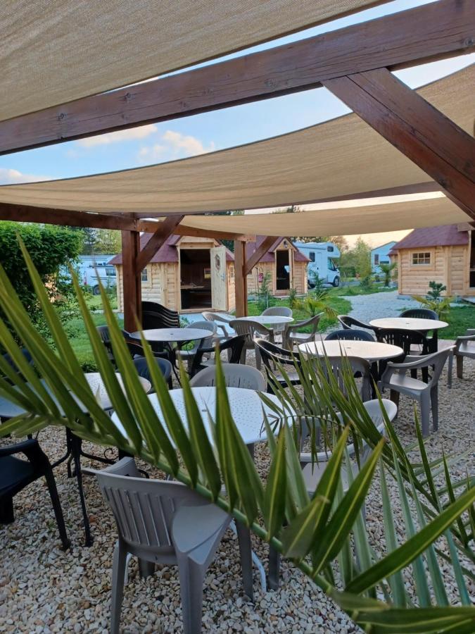 Camping Le Vallage Attigny Esterno foto